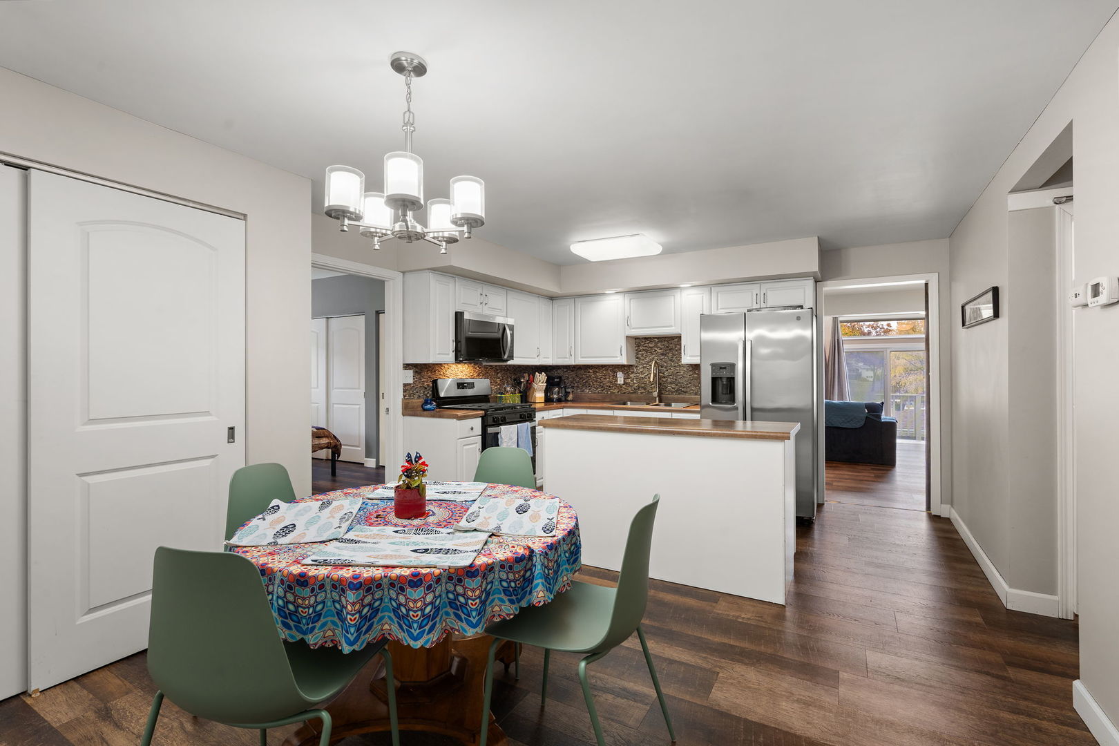 789 S Lakeview Drive, Lowell, IN 46356