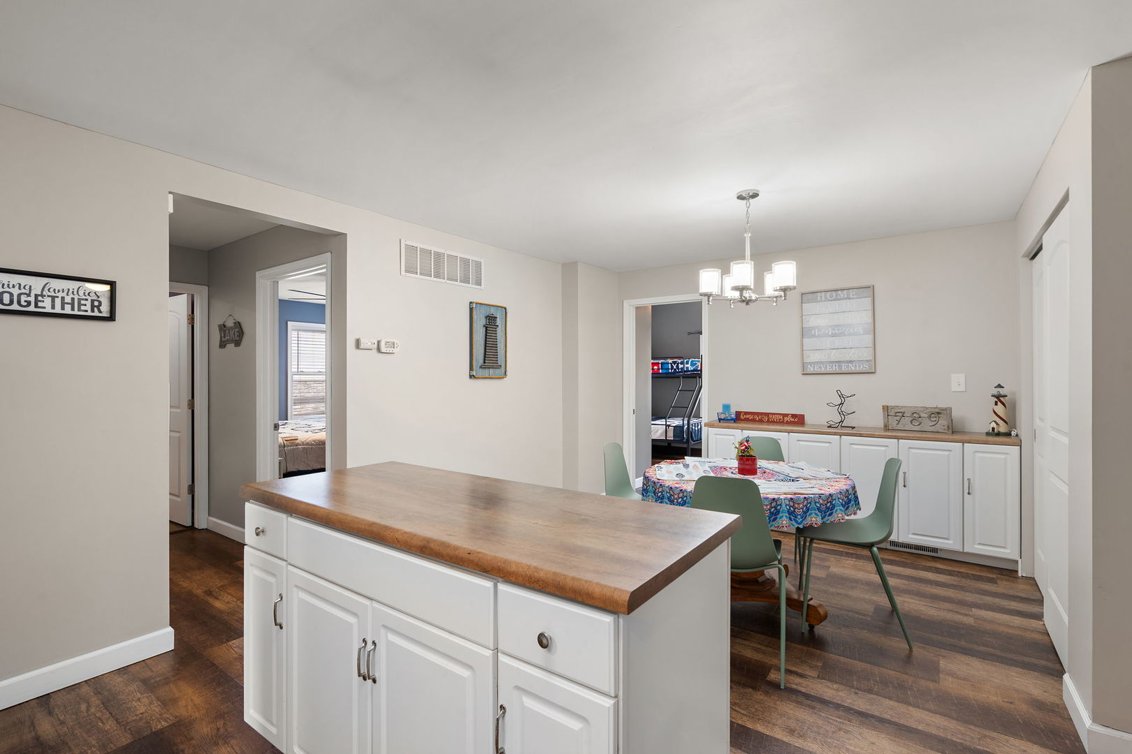 789 S Lakeview Drive, Lowell, IN 46356