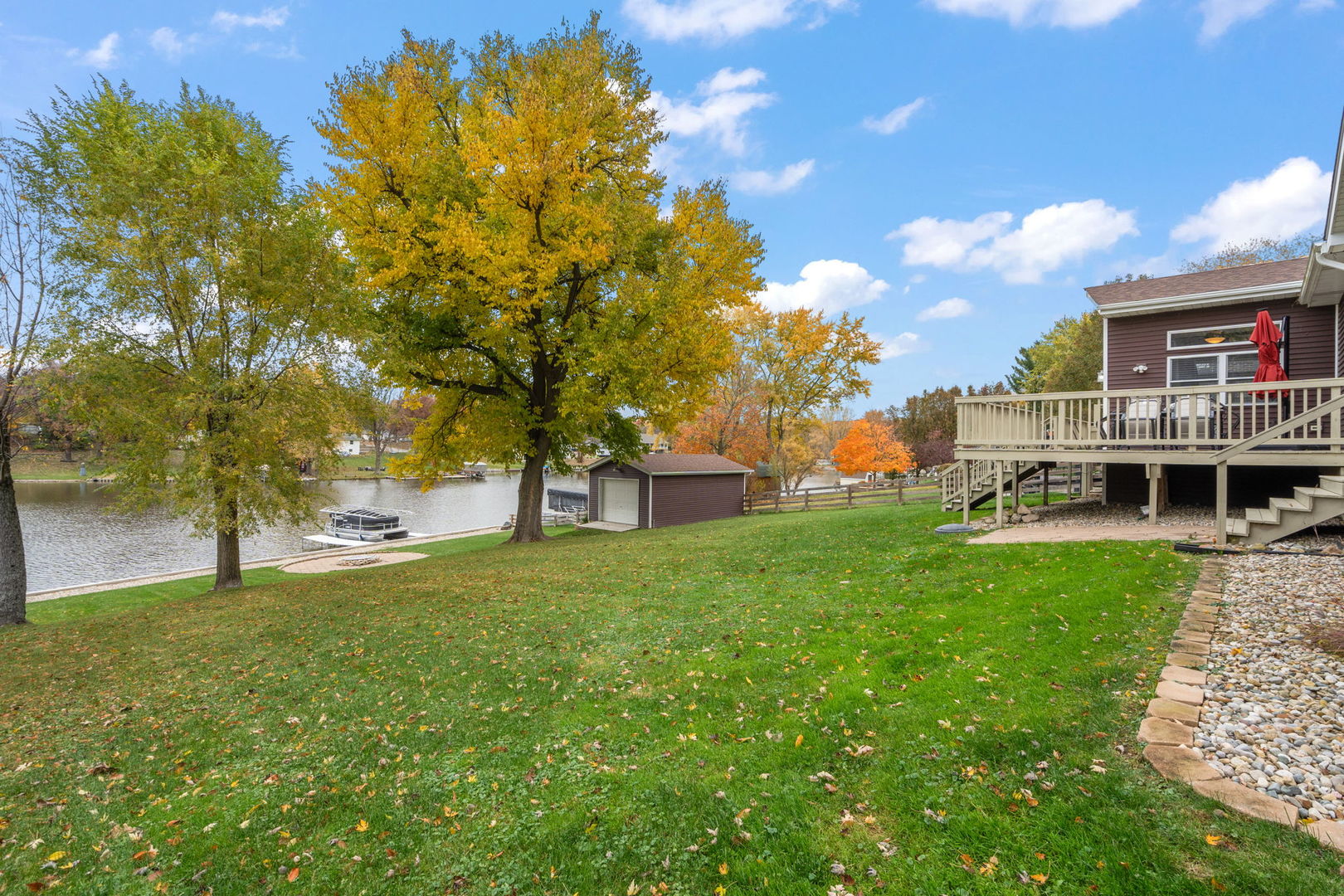 789 S Lakeview Drive, Lowell, IN 46356