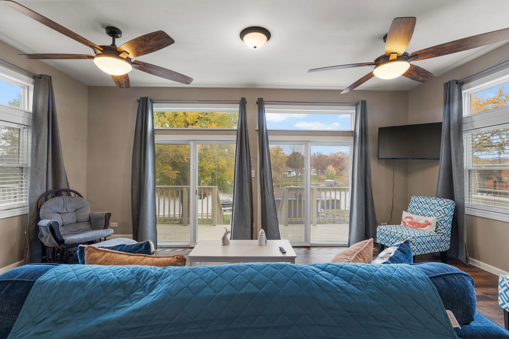 789 S Lakeview Drive, Lowell, IN 46356