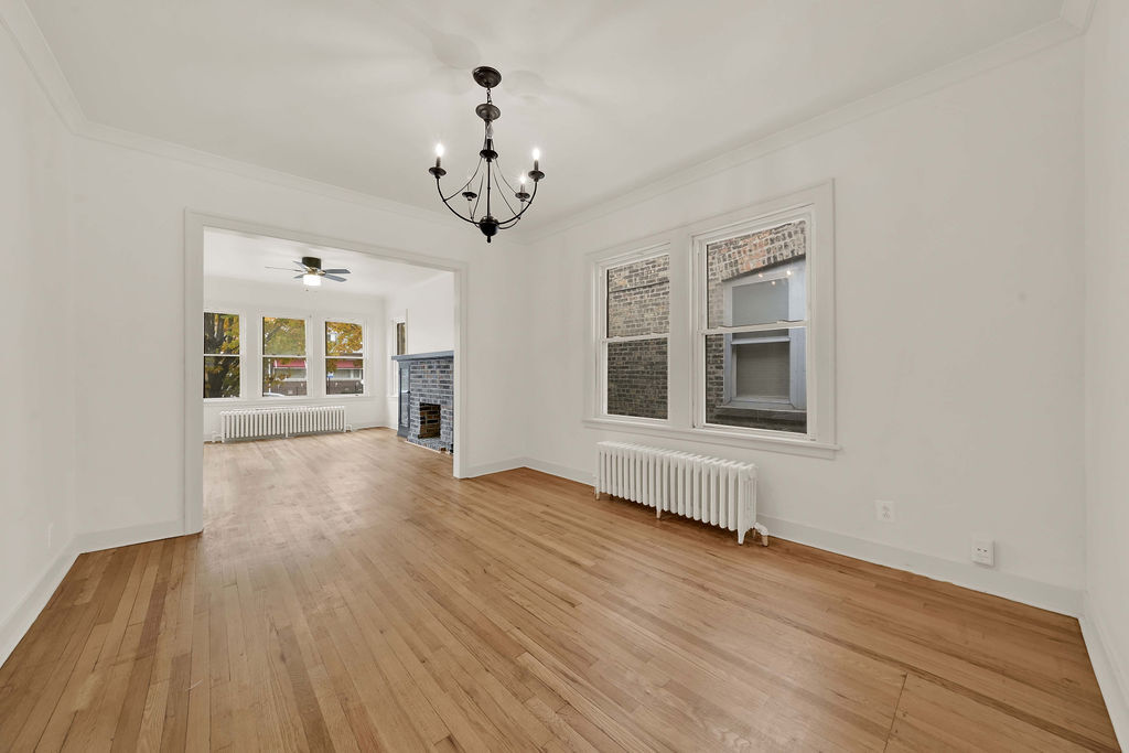 6620 S Richmond Street, Chicago, IL 60629