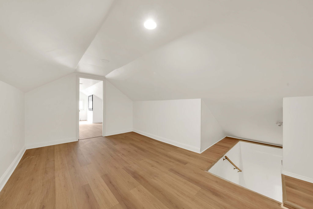 6620 S Richmond Street, Chicago, IL 60629