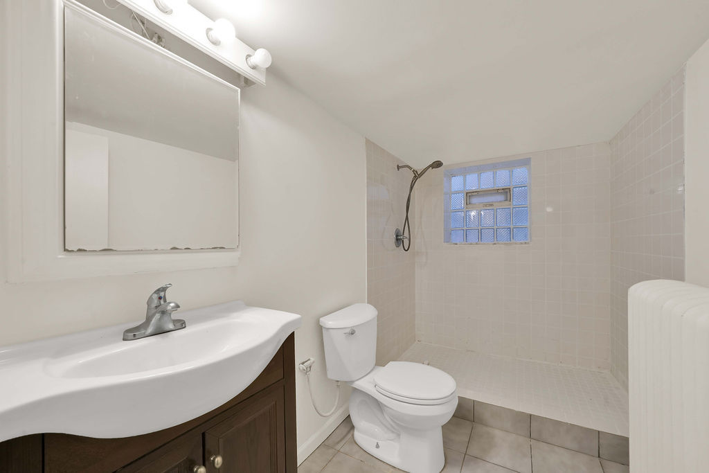 6620 S Richmond Street, Chicago, IL 60629