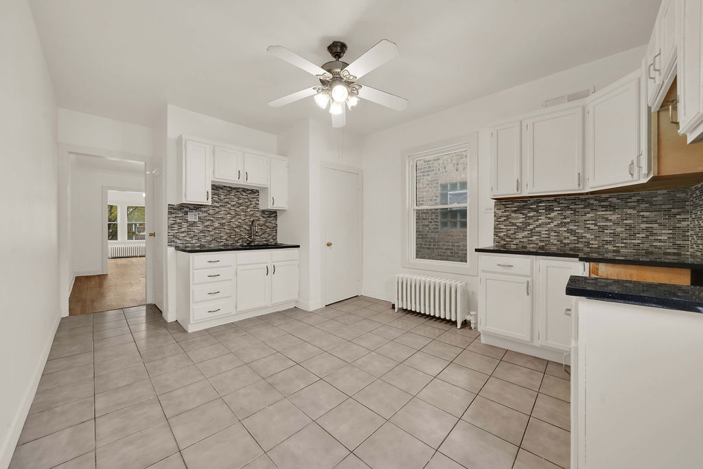 6620 S Richmond Street, Chicago, IL 60629