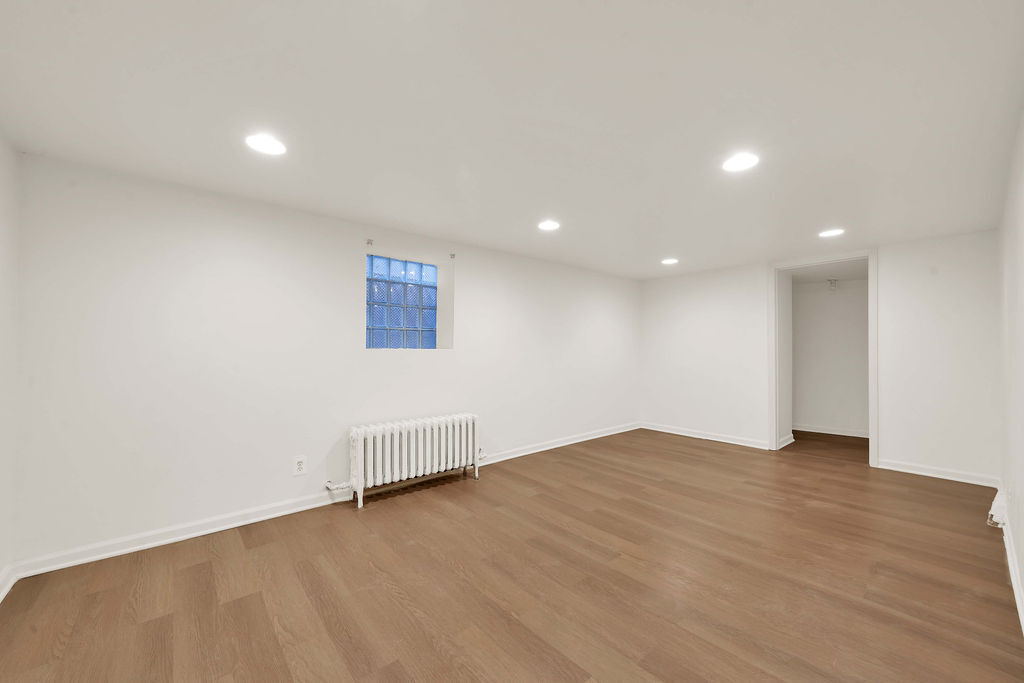 6620 S Richmond Street, Chicago, IL 60629