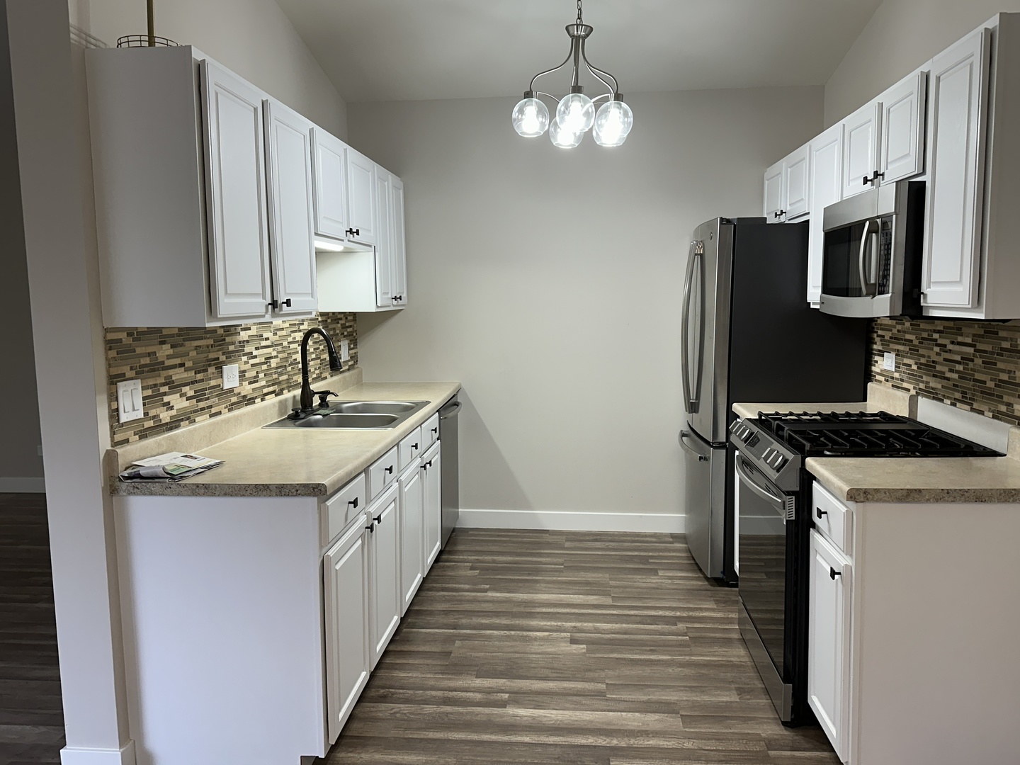 992 Langtry Court #D, Elgin, IL 60120