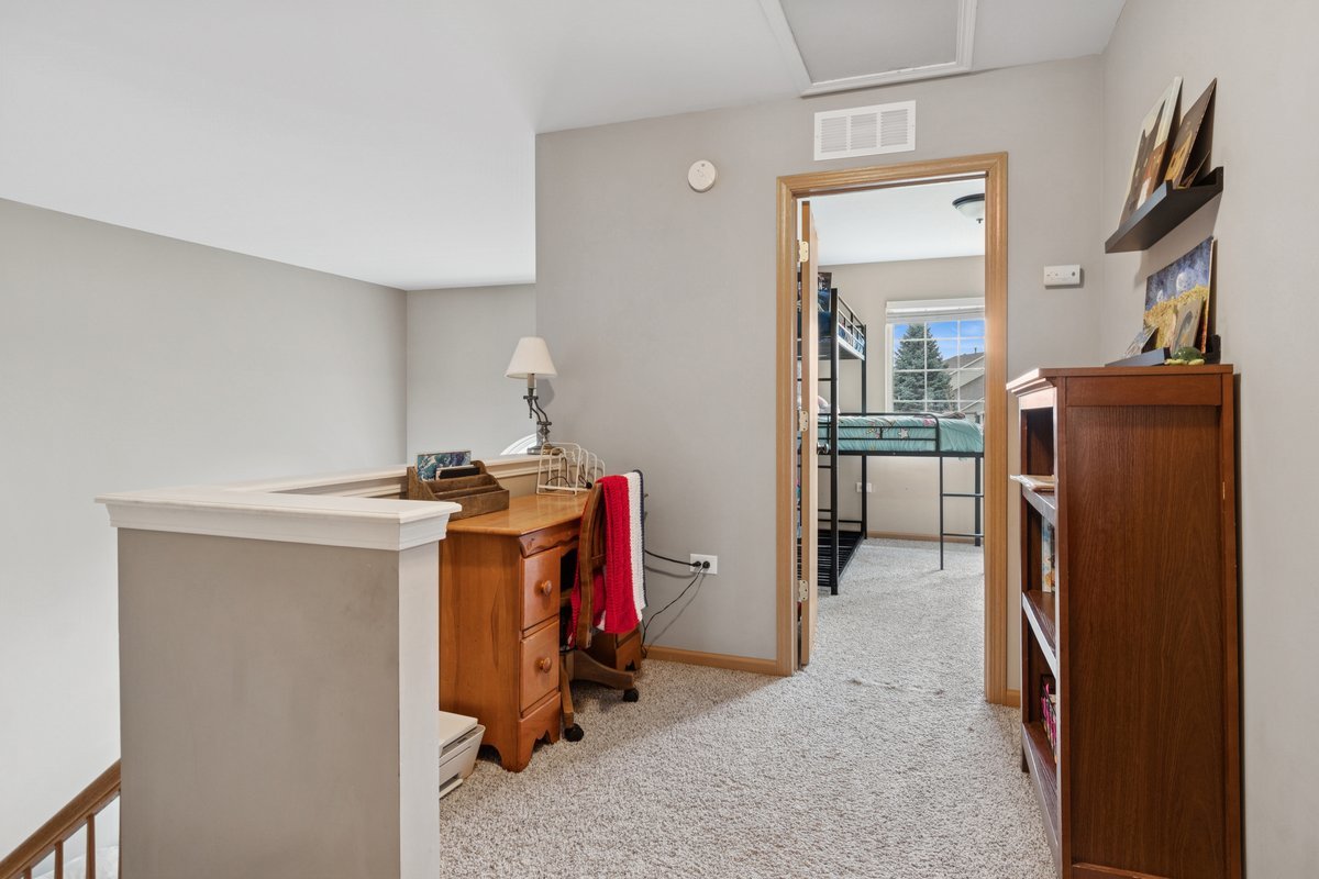 22 Rolling Oaks Road #C, Sugar Grove, IL 60554