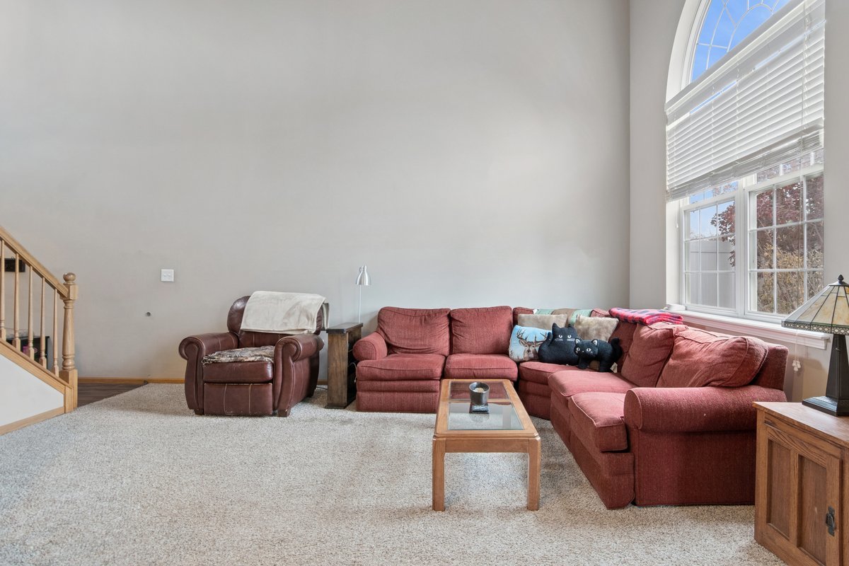 22 Rolling Oaks Road #C, Sugar Grove, IL 60554