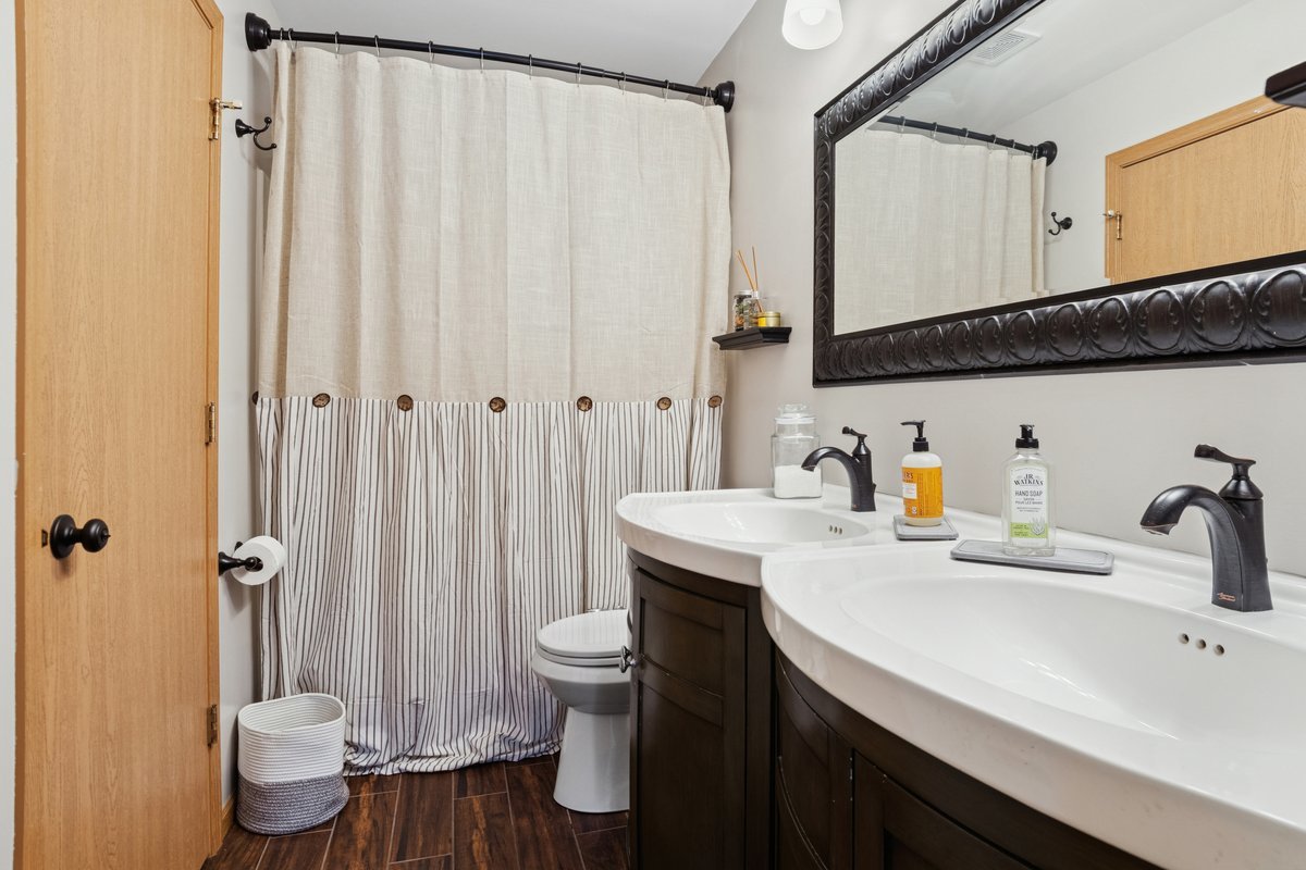 22 Rolling Oaks Road #C, Sugar Grove, IL 60554