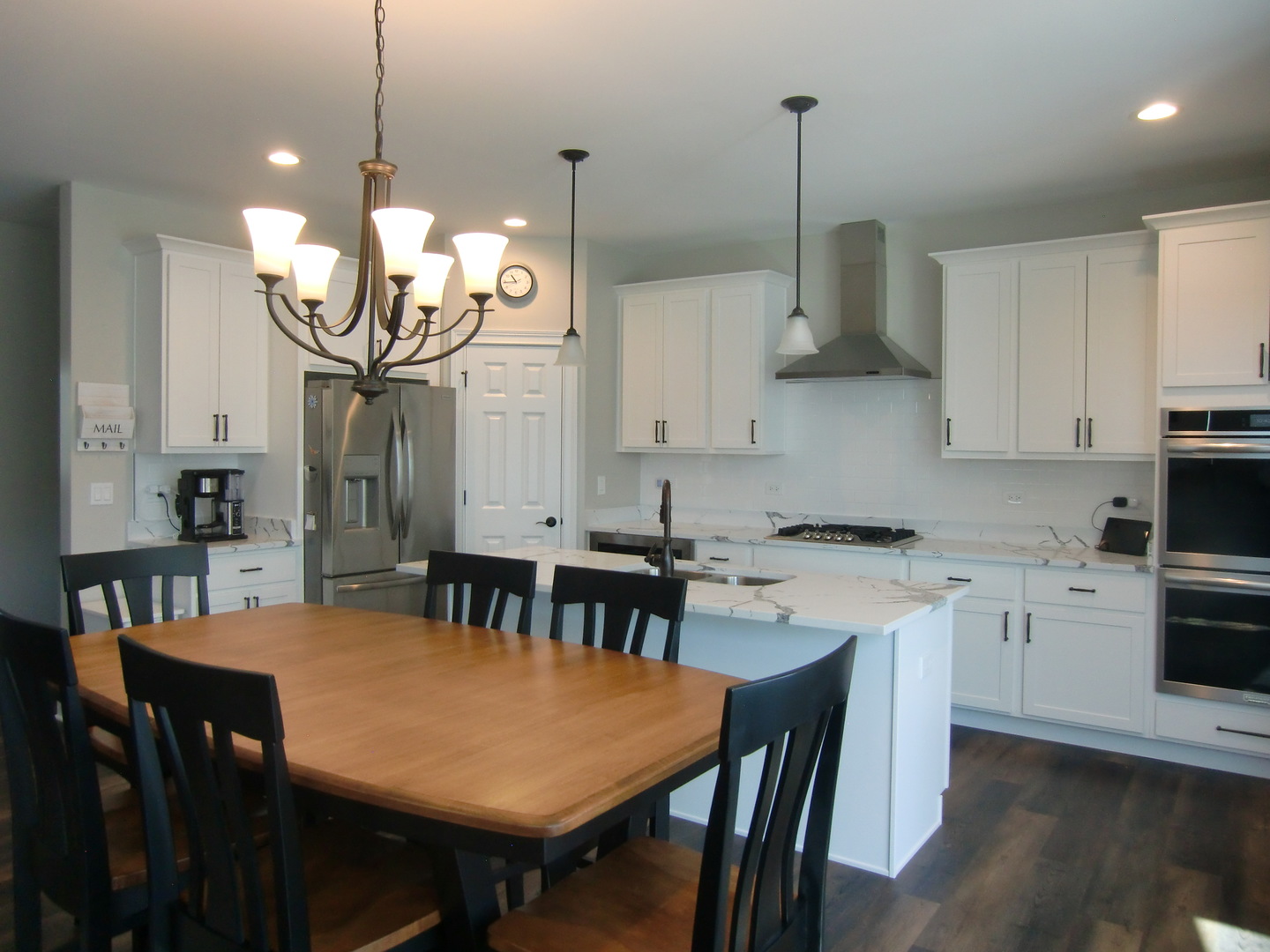 20941 Lee Street, Shorewood, IL 60404