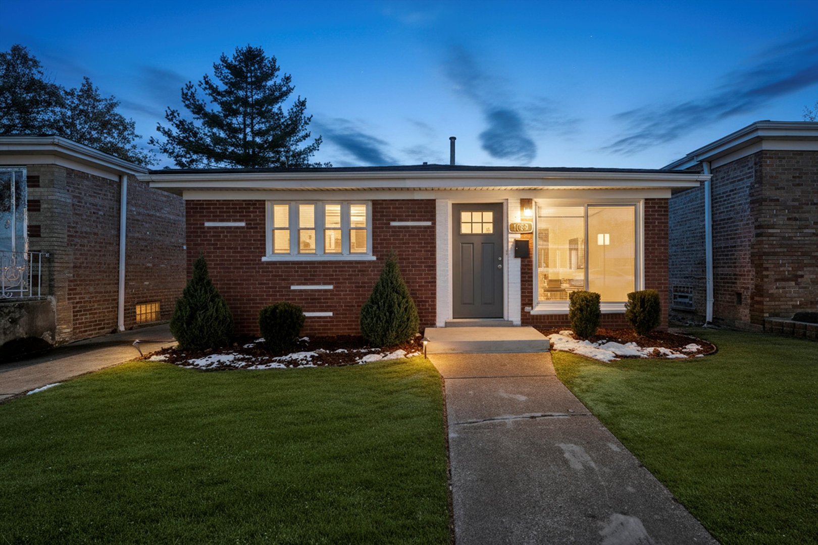 1033 W 108th Street, Chicago, IL 60643