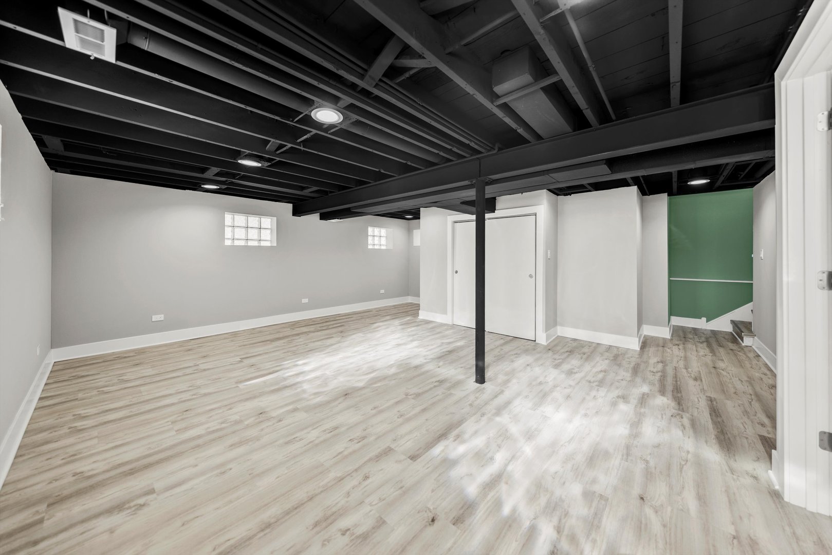 1033 W 108th Street, Chicago, IL 60643