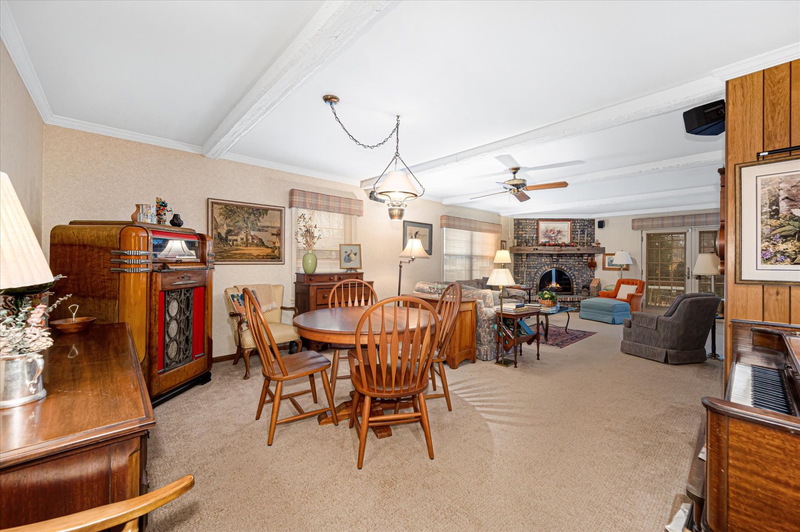 349 E Parkview Avenue, Elmhurst, IL 60126