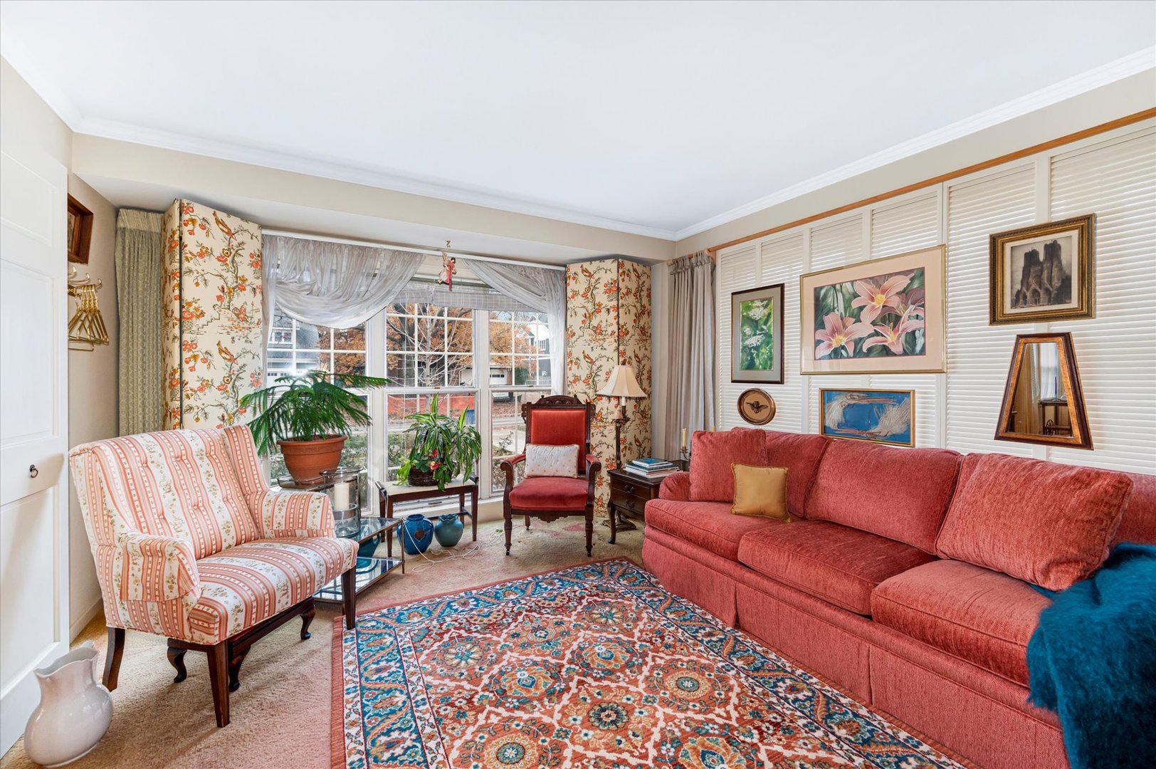 349 E Parkview Avenue, Elmhurst, IL 60126