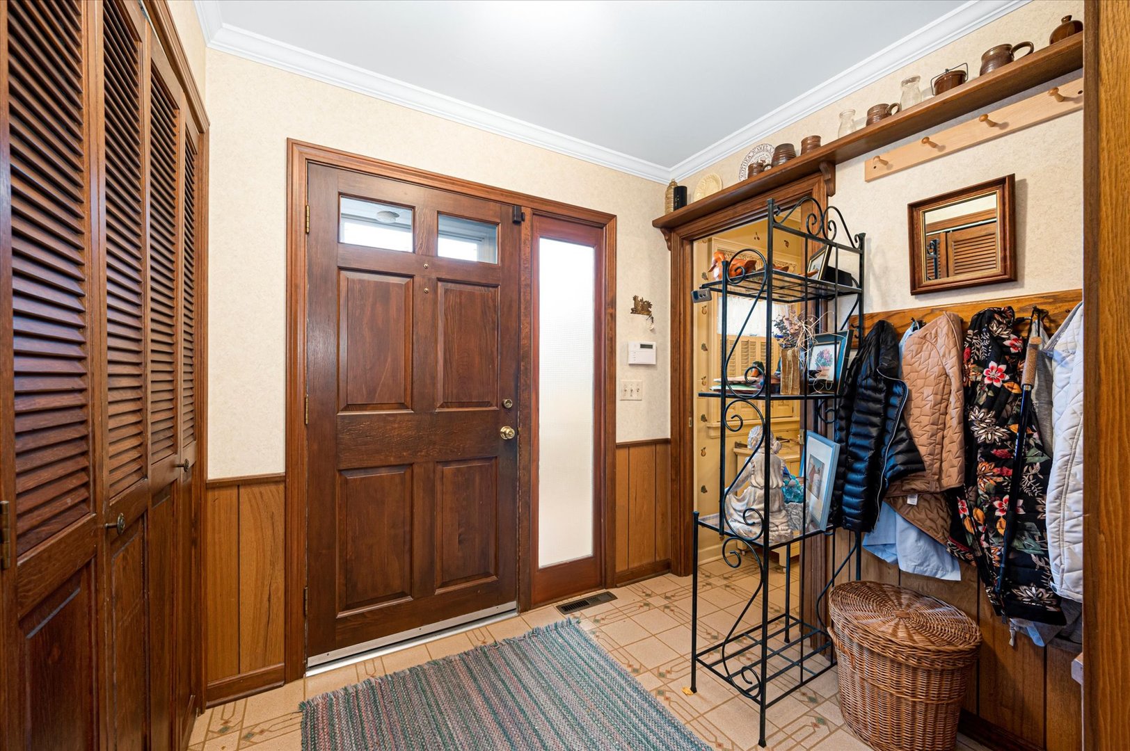 349 E Parkview Avenue, Elmhurst, IL 60126