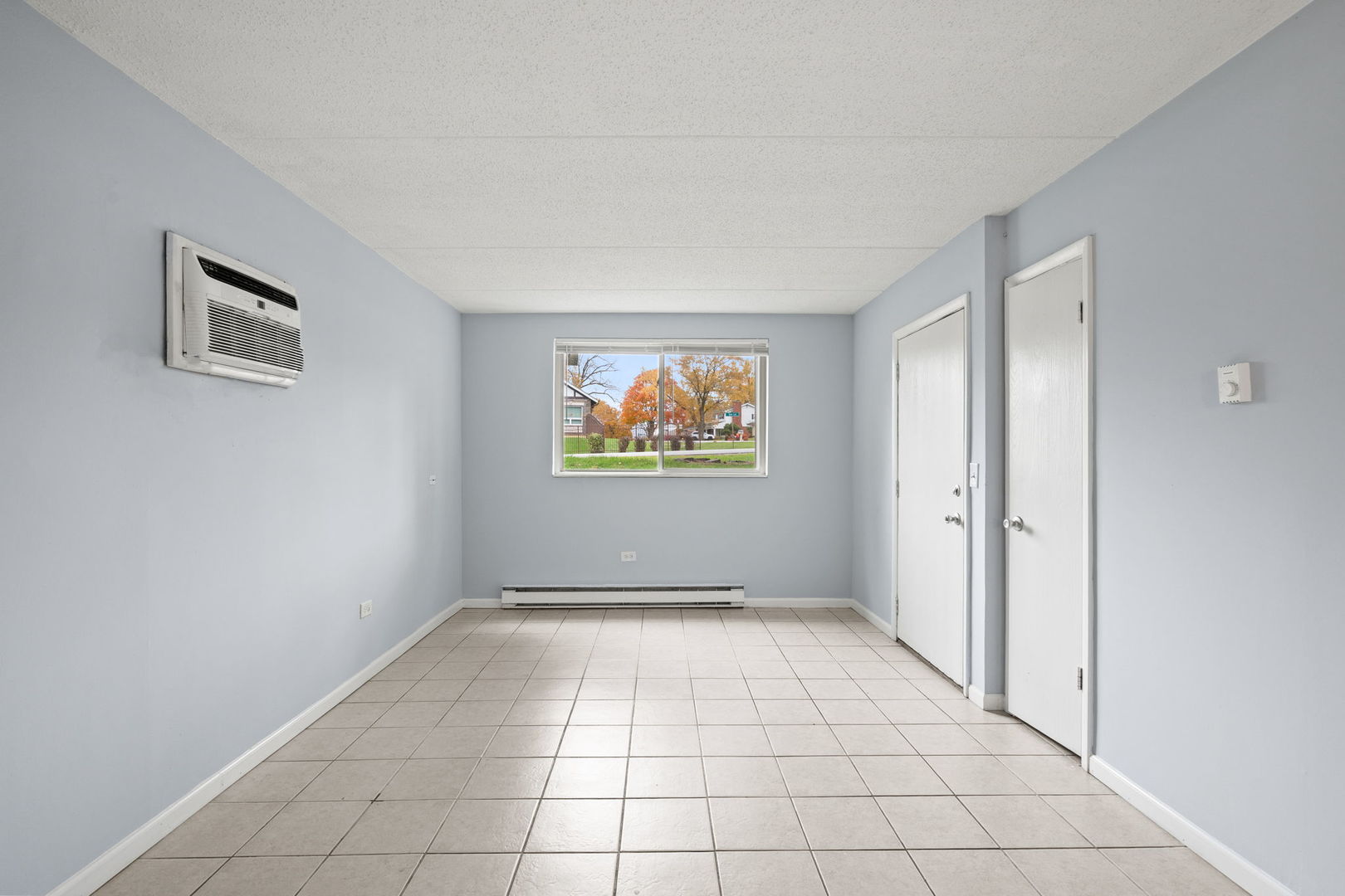 21W284 Tee Lane #C, Itasca, IL 60143