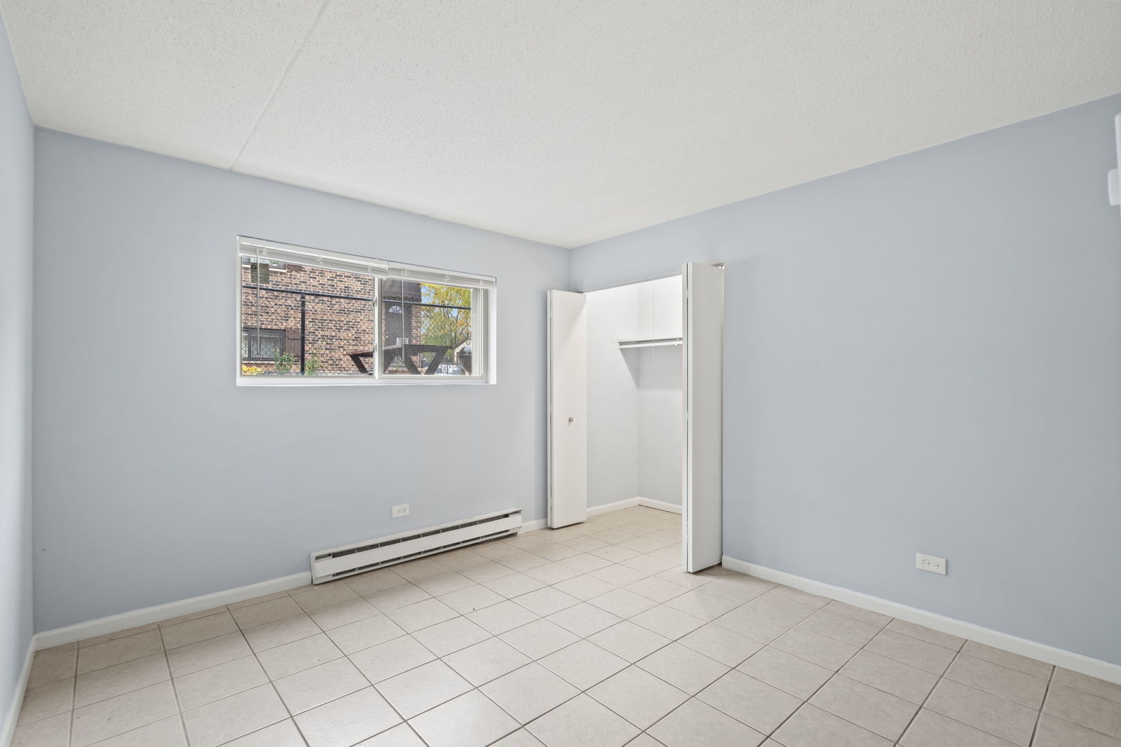 21W284 Tee Lane #C, Itasca, IL 60143