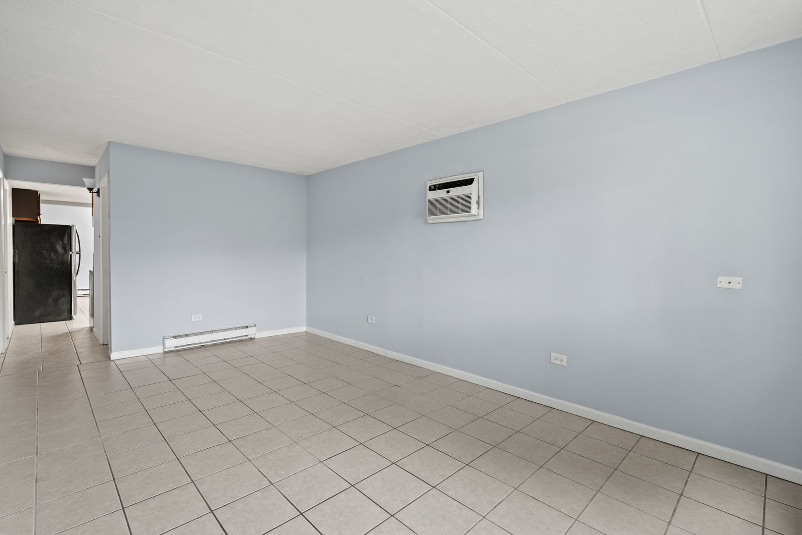 21W284 Tee Lane #C, Itasca, IL 60143