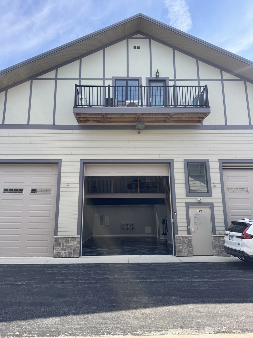 2244 Ferry Road #J103, Naperville, IL 60563