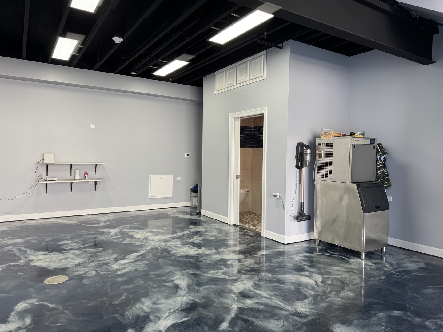 2244 Ferry Road #J103, Naperville, IL 60563