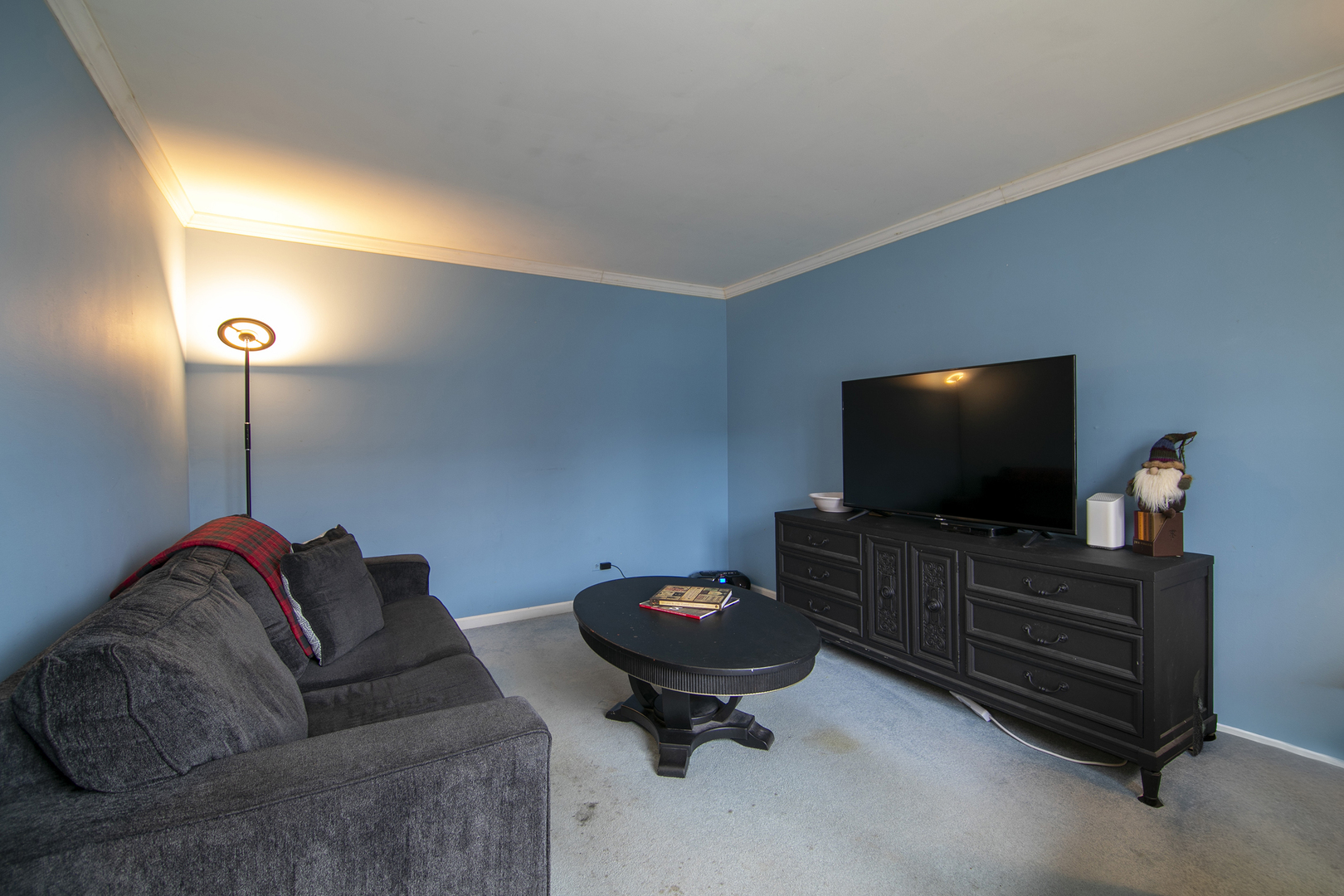 29W477 Blackthorn Lane, Warrenville, IL 60555