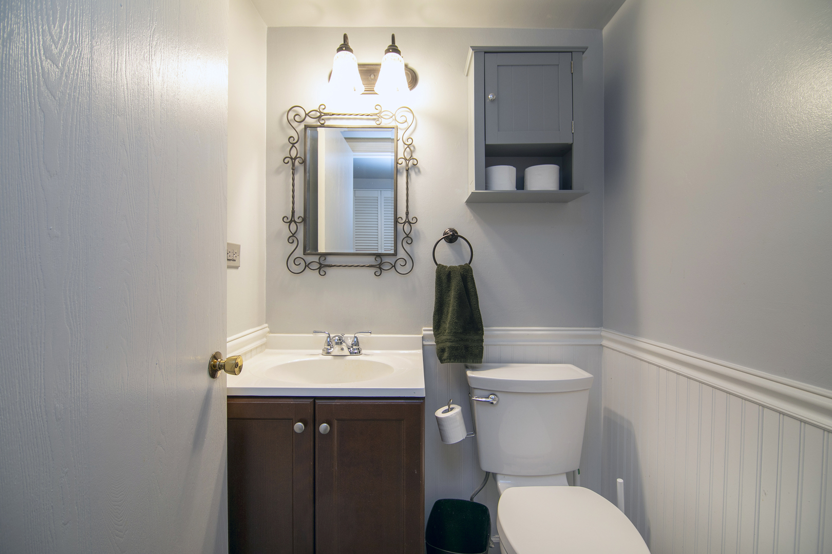 29W477 Blackthorn Lane, Warrenville, IL 60555