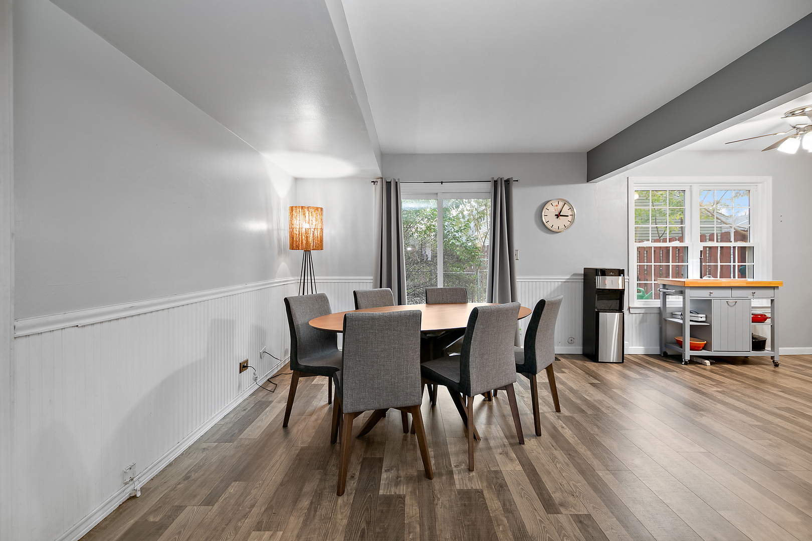 29W477 Blackthorn Lane, Warrenville, IL 60555