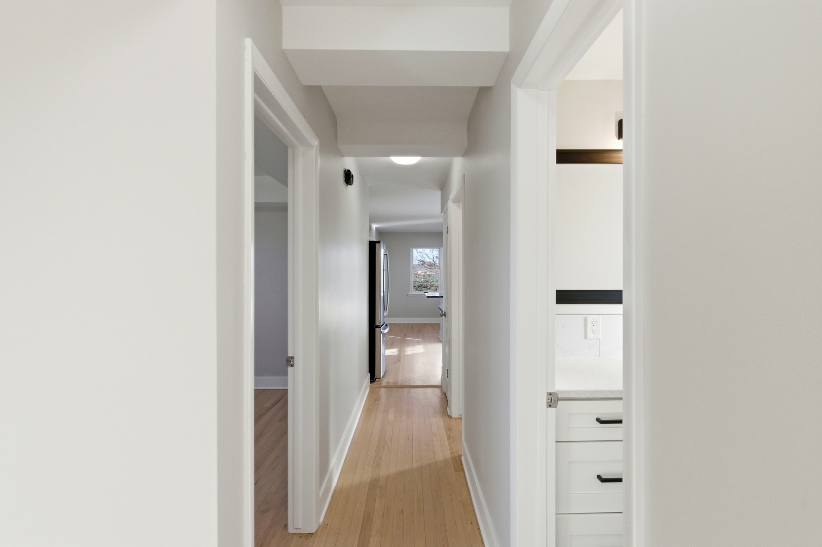 1215 Balmoral Avenue, Westchester, IL 60154