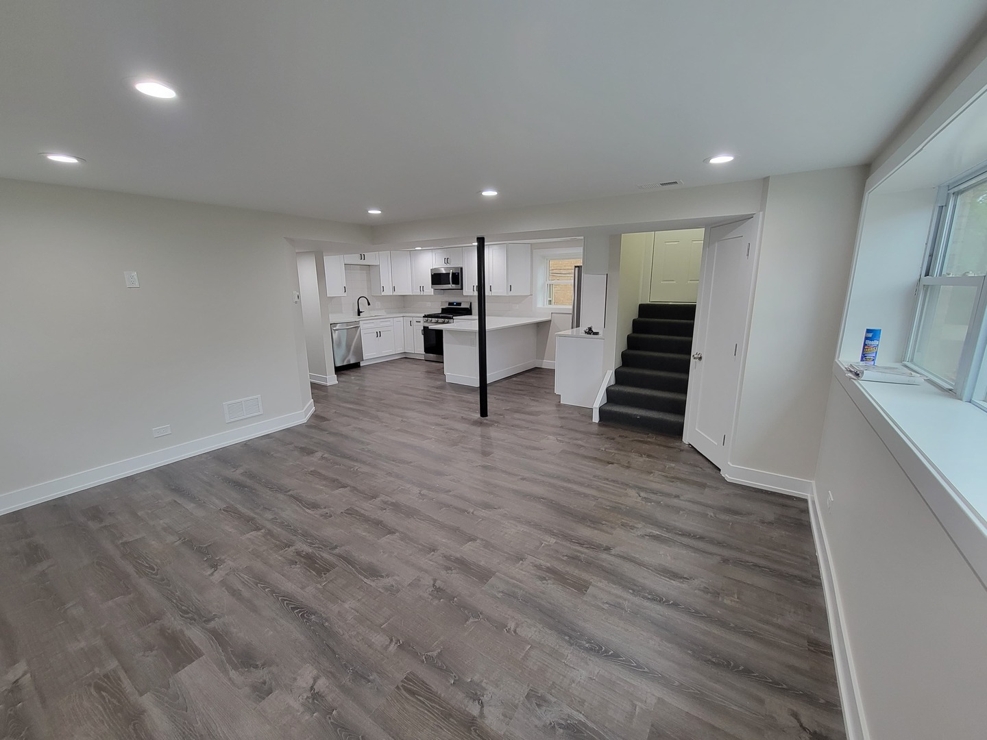 1215 Balmoral Avenue, Westchester, IL 60154