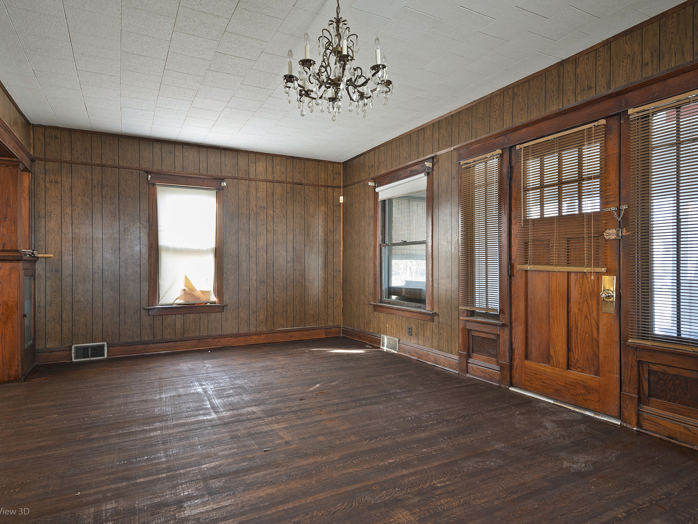 204 4th Avenue, Joliet, IL 60433