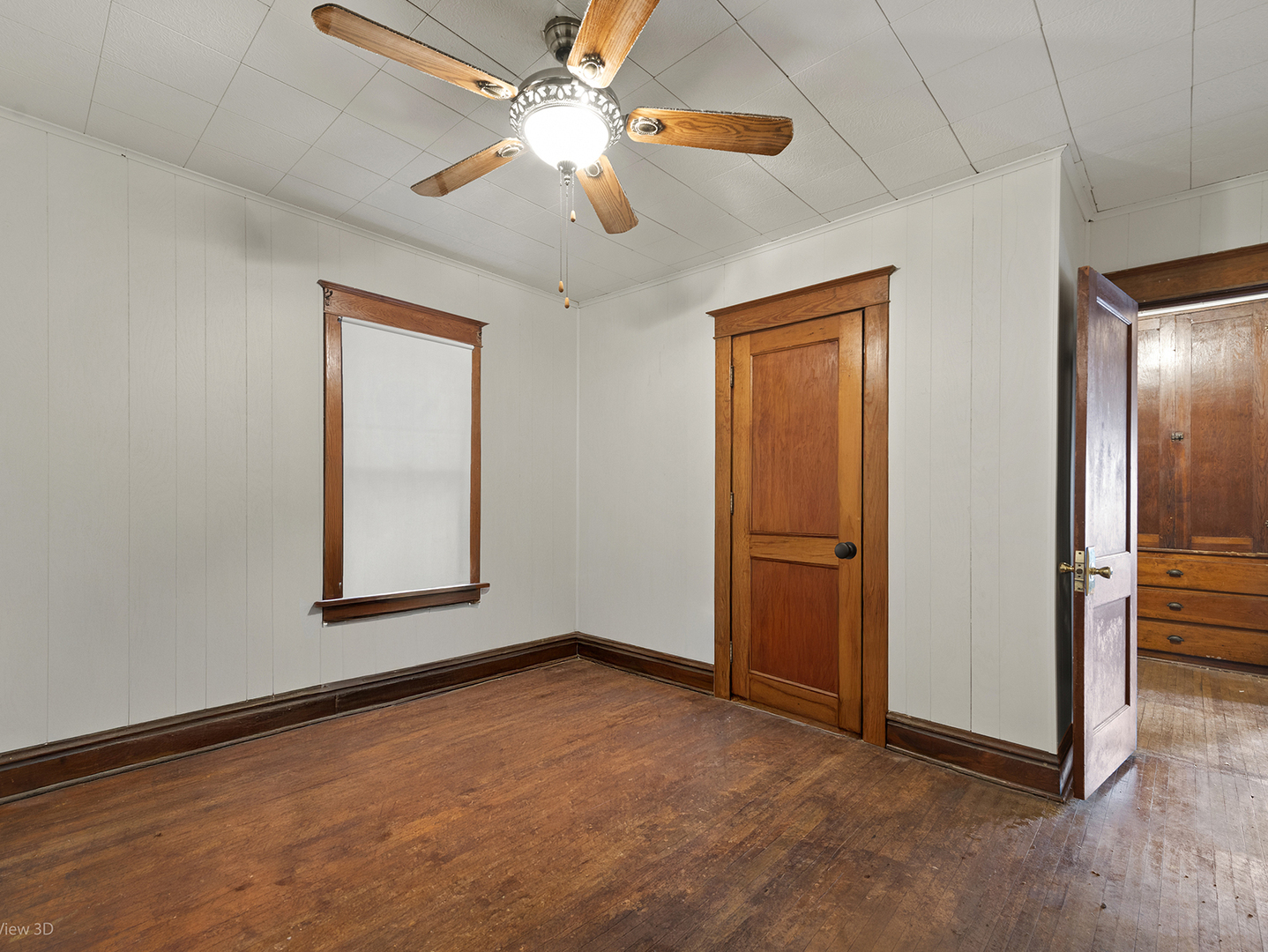 204 4th Avenue, Joliet, IL 60433