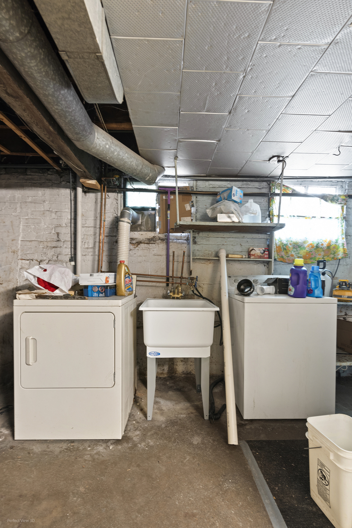 204 4th Avenue, Joliet, IL 60433