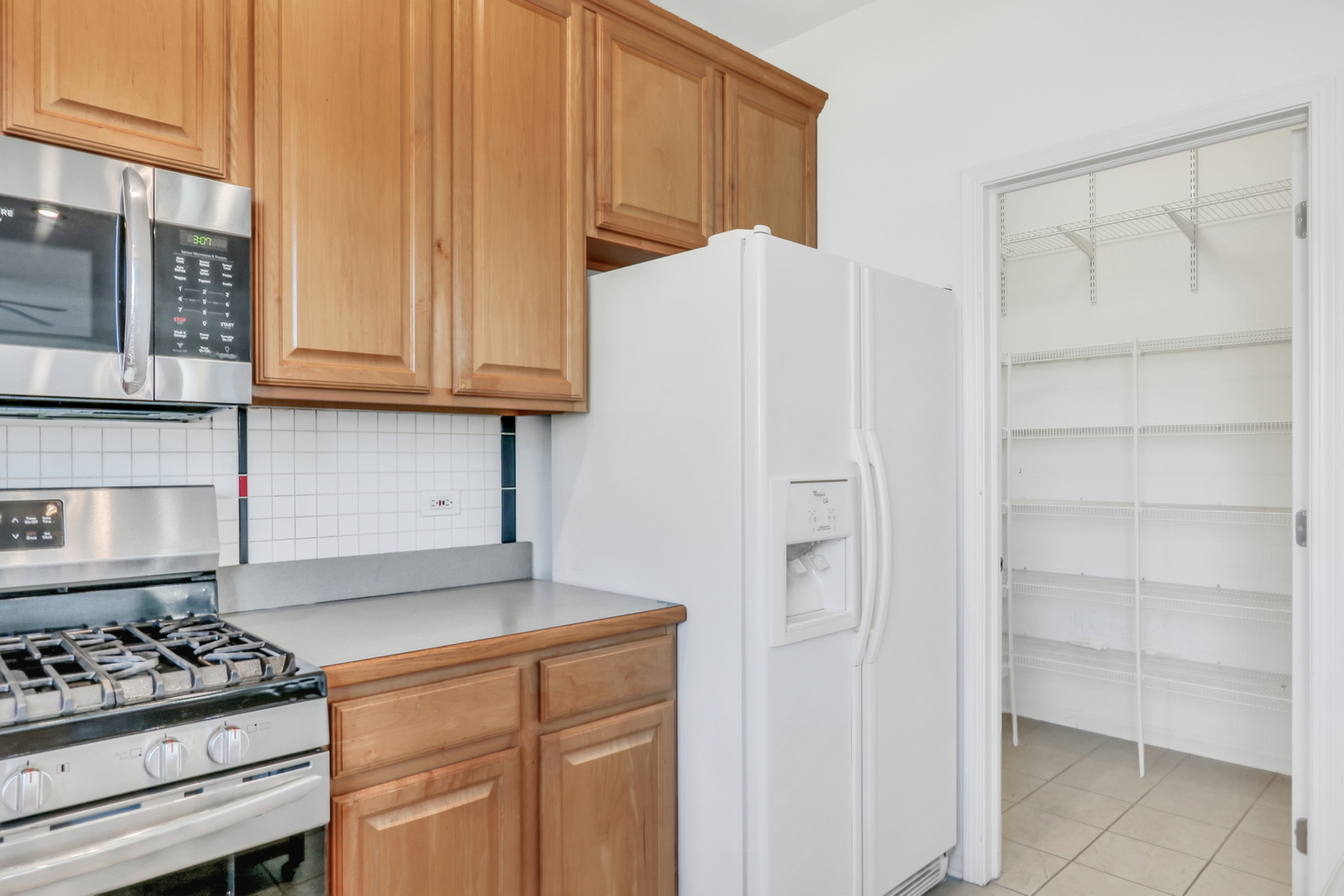 34239 N Larkspur Court, Round Lake, IL 60073