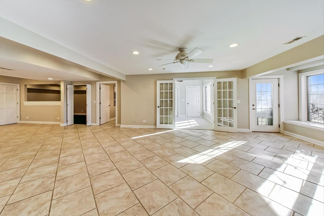 22206 N Prairie Lane, Kildeer, IL 60047