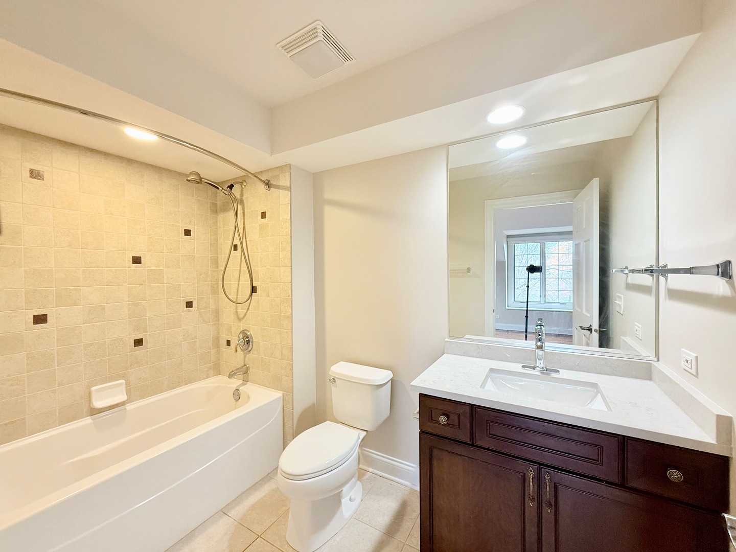 22206 N Prairie Lane, Kildeer, IL 60047