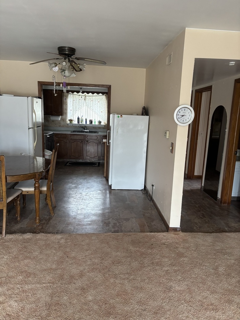 3N550 Crown Rd. Road #14, Elmhurst, IL 60126