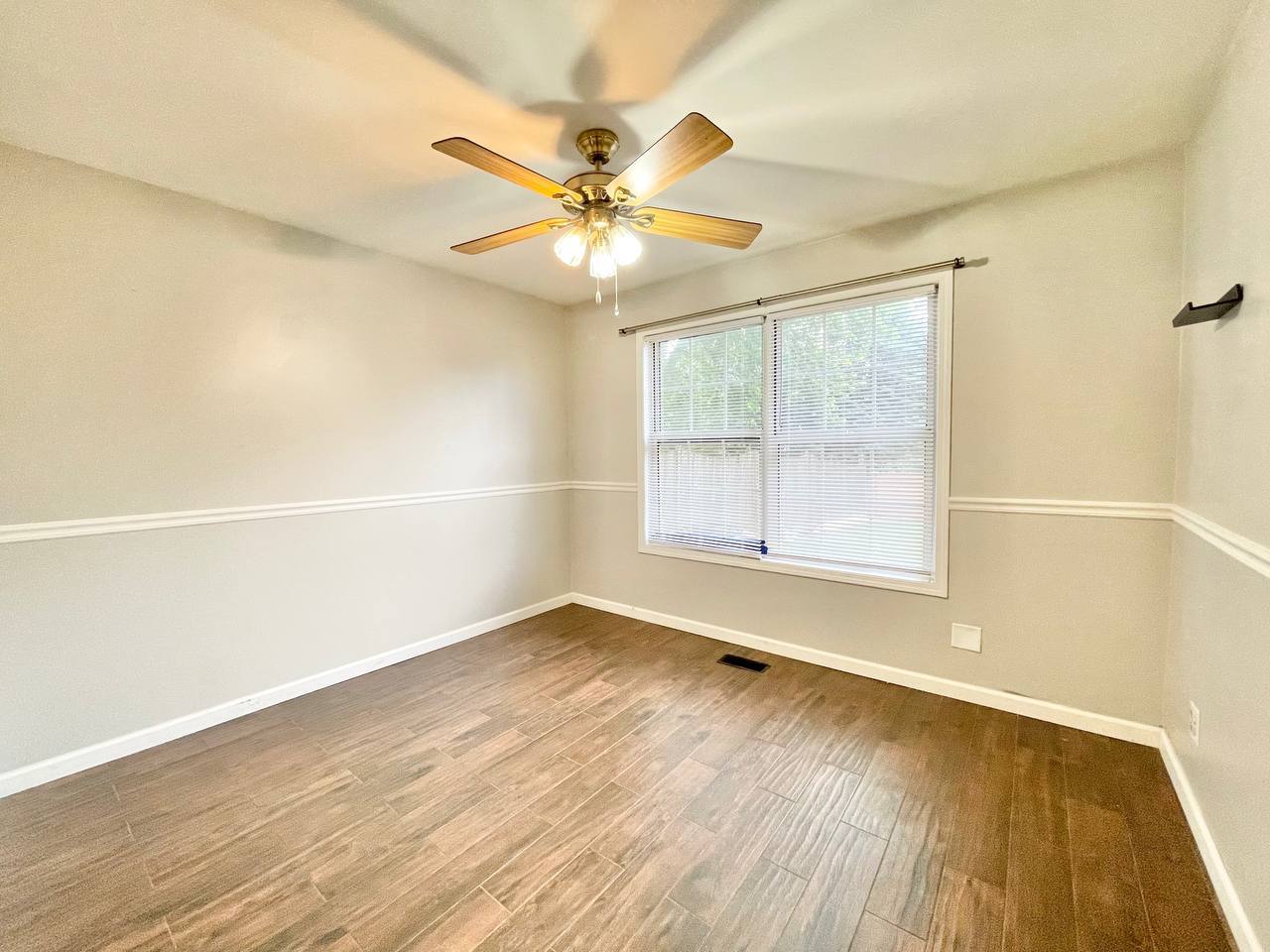 433 Gloria Lane #433, Oswego, IL 60543