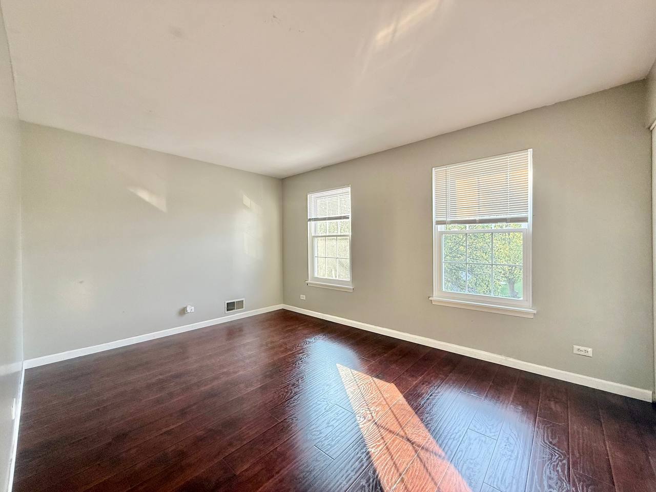 433 Gloria Lane #433, Oswego, IL 60543