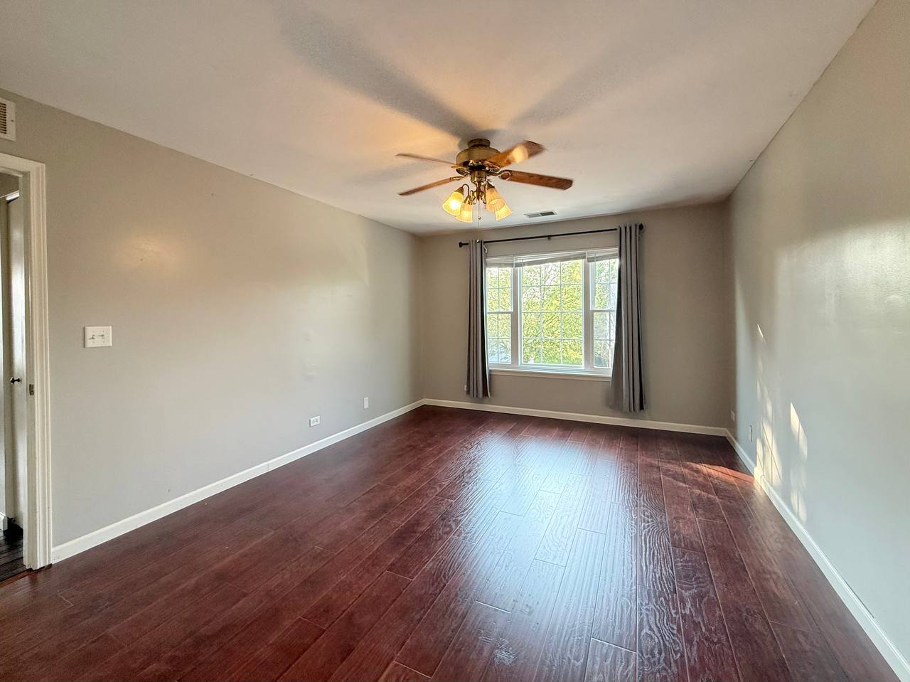 433 Gloria Lane #433, Oswego, IL 60543