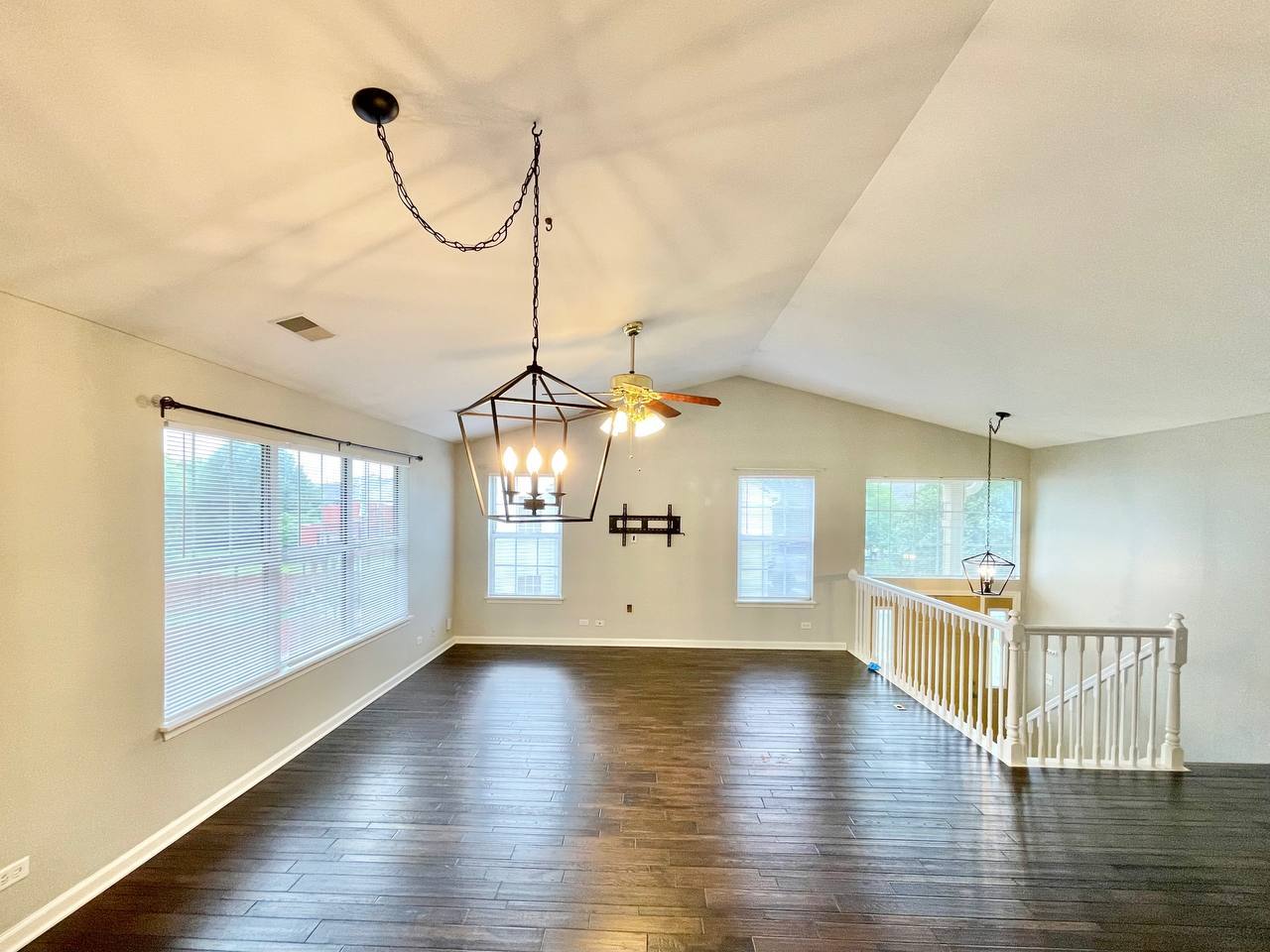 433 Gloria Lane #433, Oswego, IL 60543