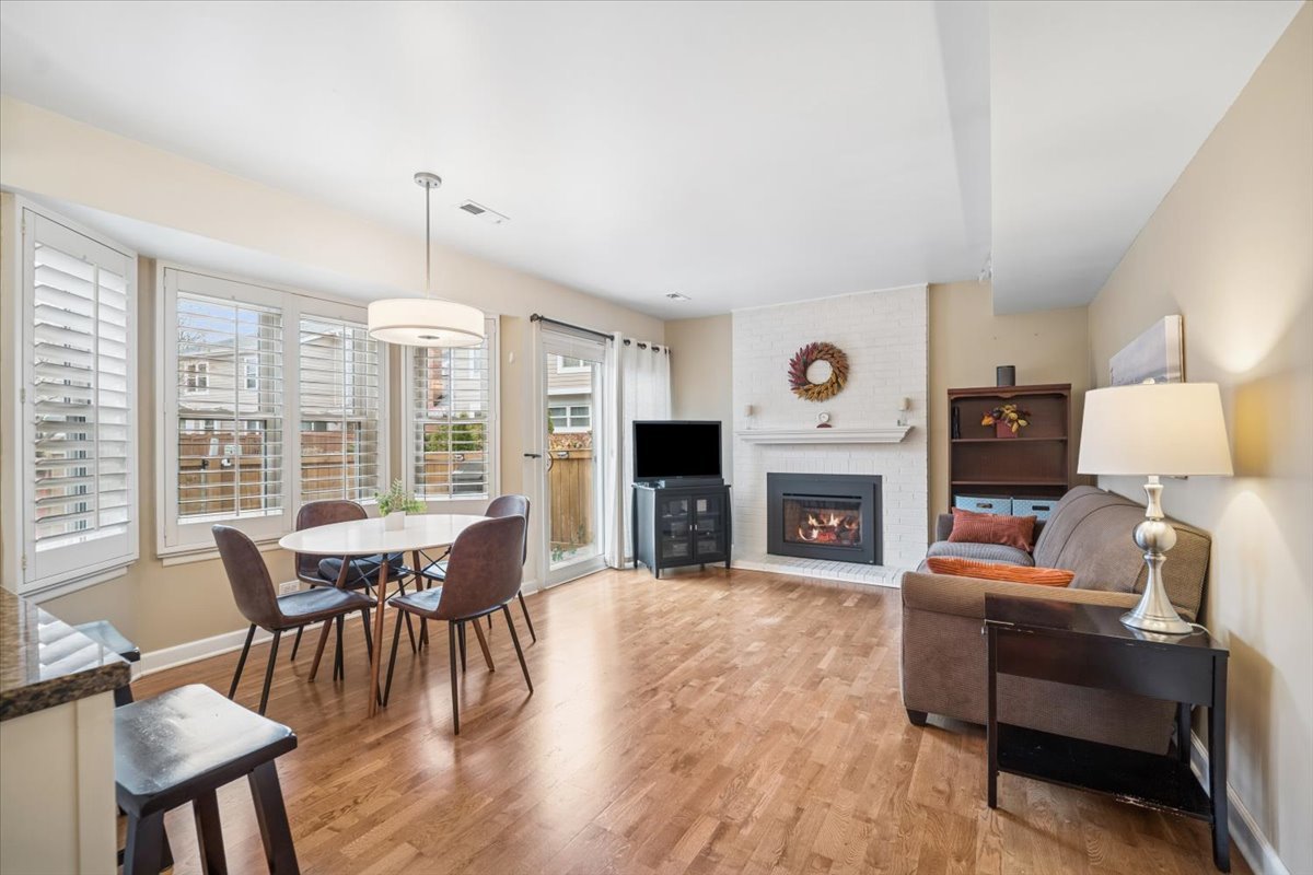 50 White Pine Drive, Schaumburg, IL 60193