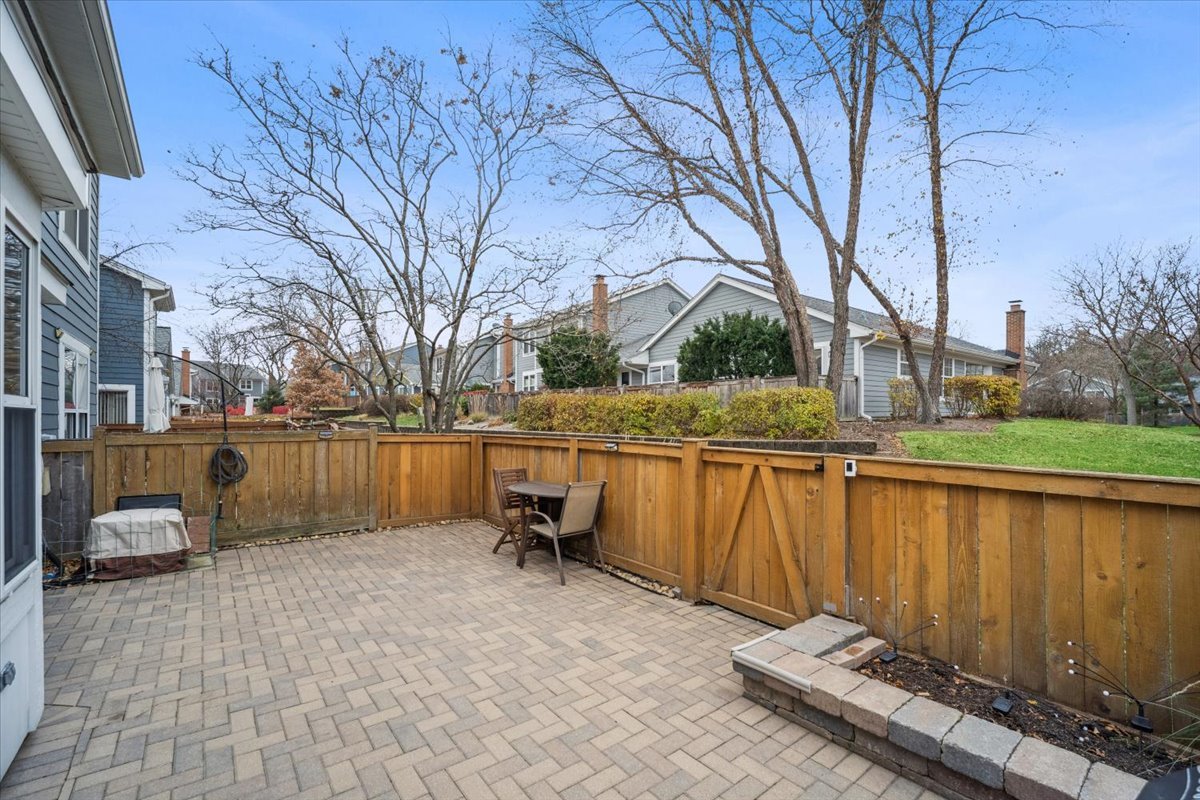 50 White Pine Drive, Schaumburg, IL 60193