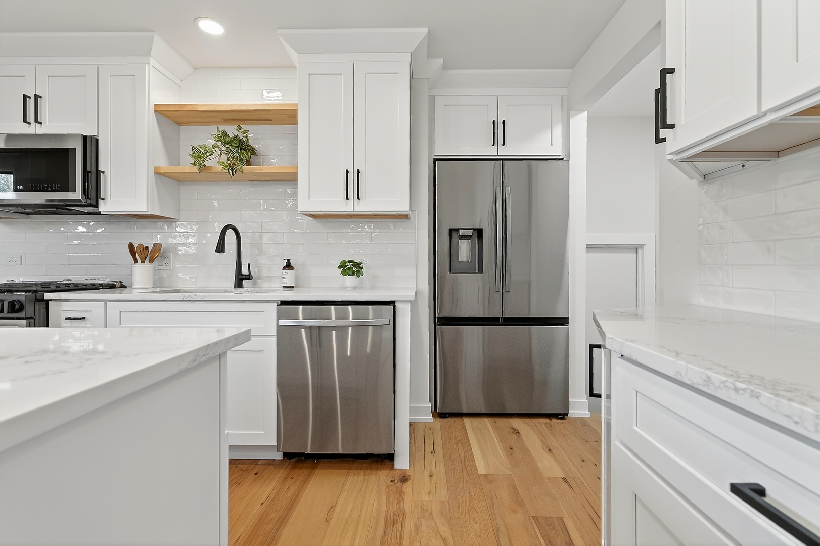 1237 N Ridge Avenue, Arlington Heights, IL 60004