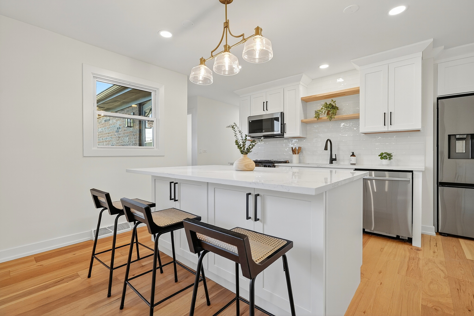 1237 N Ridge Avenue, Arlington Heights, IL 60004