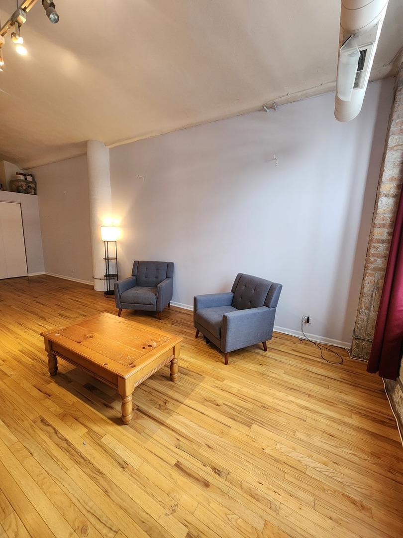 801 S Wells Street #608, Chicago, IL 60607