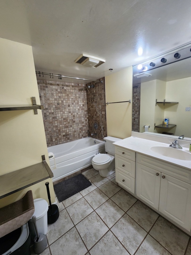 801 S Wells Street #608, Chicago, IL 60607