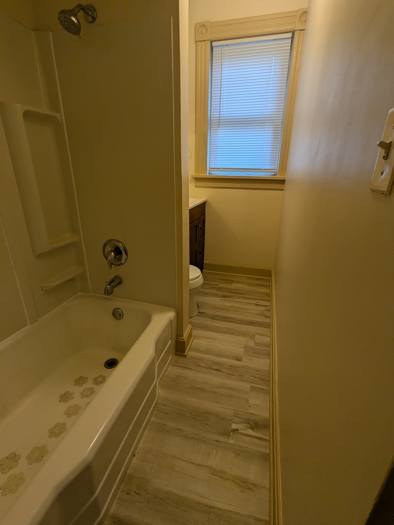 328 W Saint Charles Road #B-2, Lombard, IL 60148