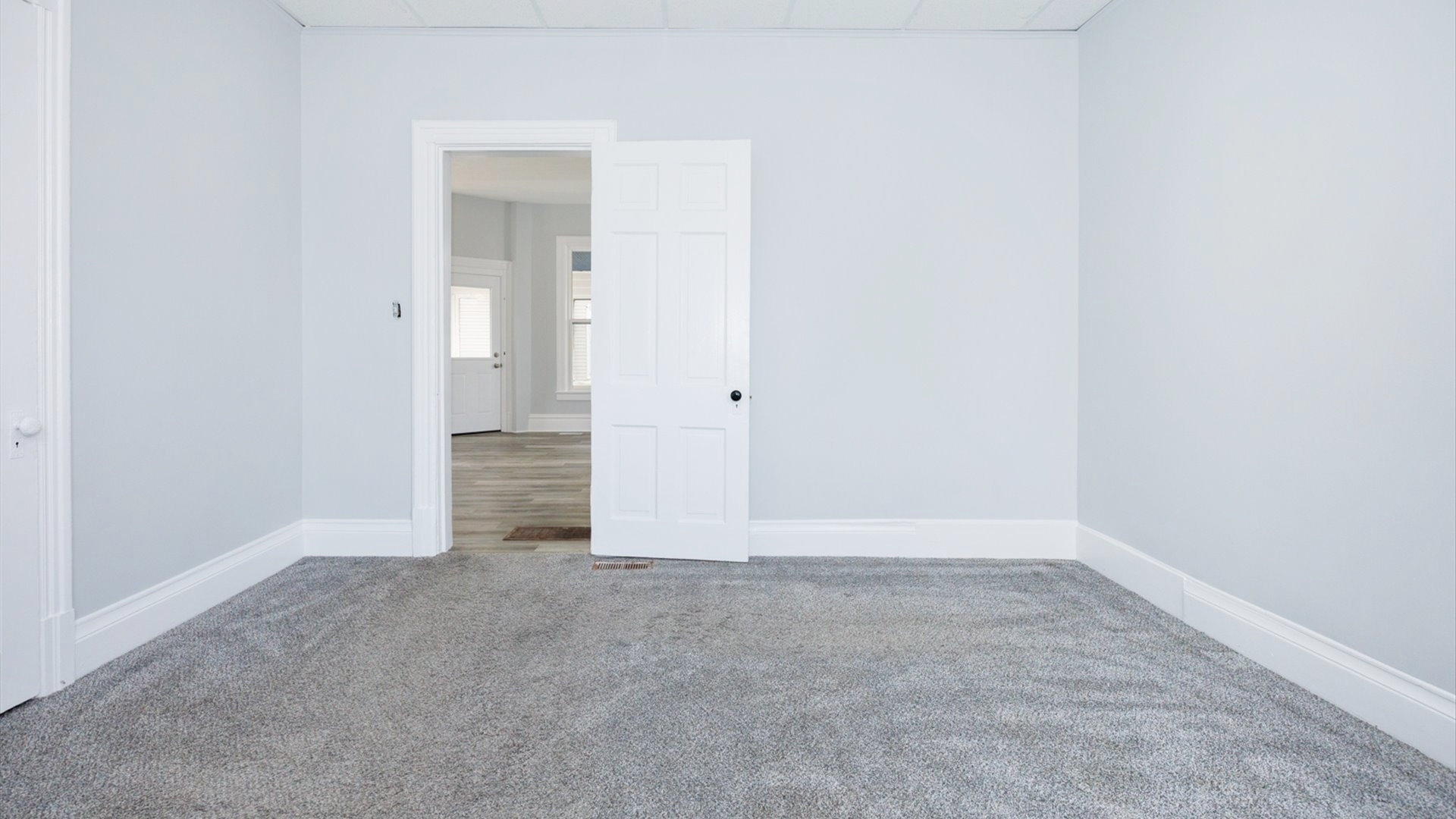 610 E Mulberry Street, Bloomington, IL 61701