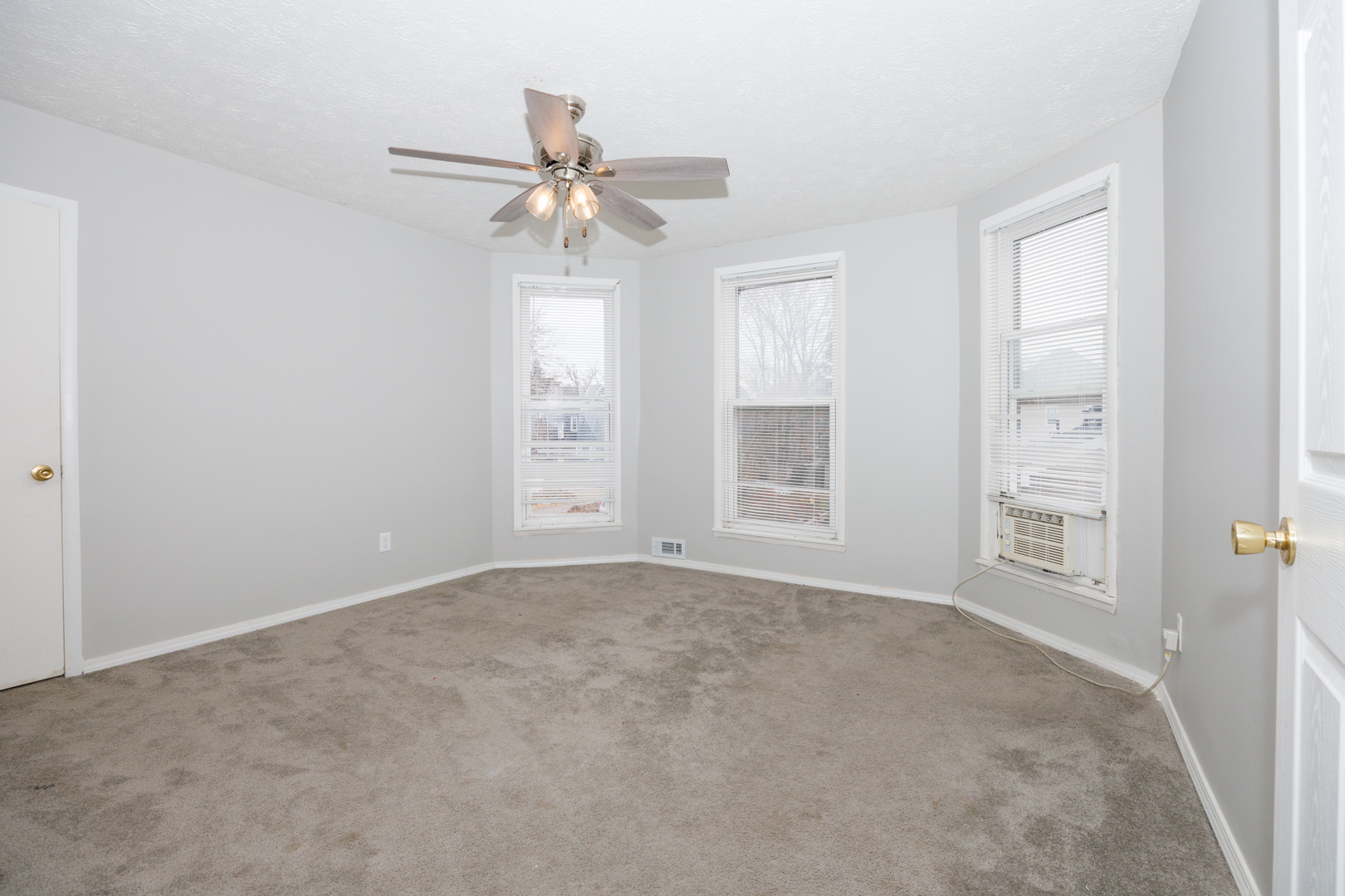 610 E Mulberry Street, Bloomington, IL 61701