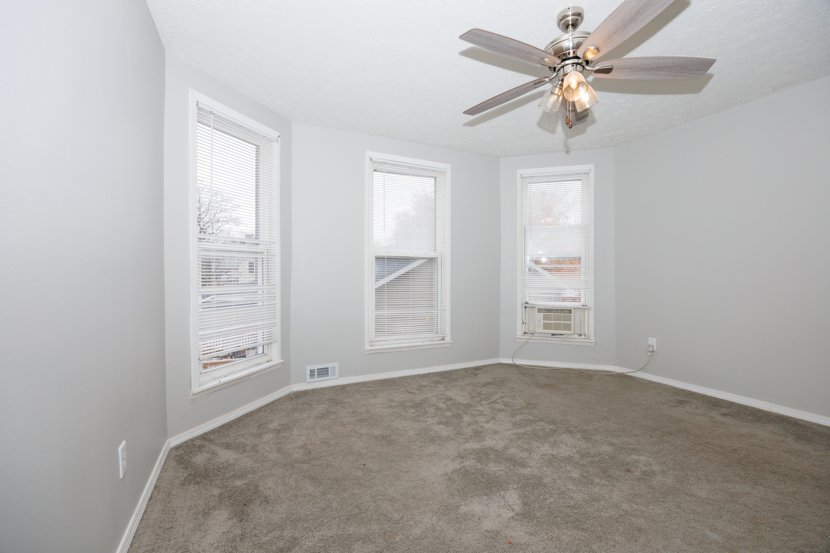 610 E Mulberry Street, Bloomington, IL 61701